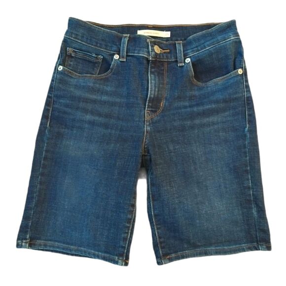 Host Pick! 🎉 Levi's Denim Bermuda Shorts - Picture 3 of 6